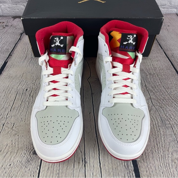 Nike Air‎ Jordan 1 Mid WB Hare Men’s Size 8 2015 NEW WITH BOX - Picture 4 of 11